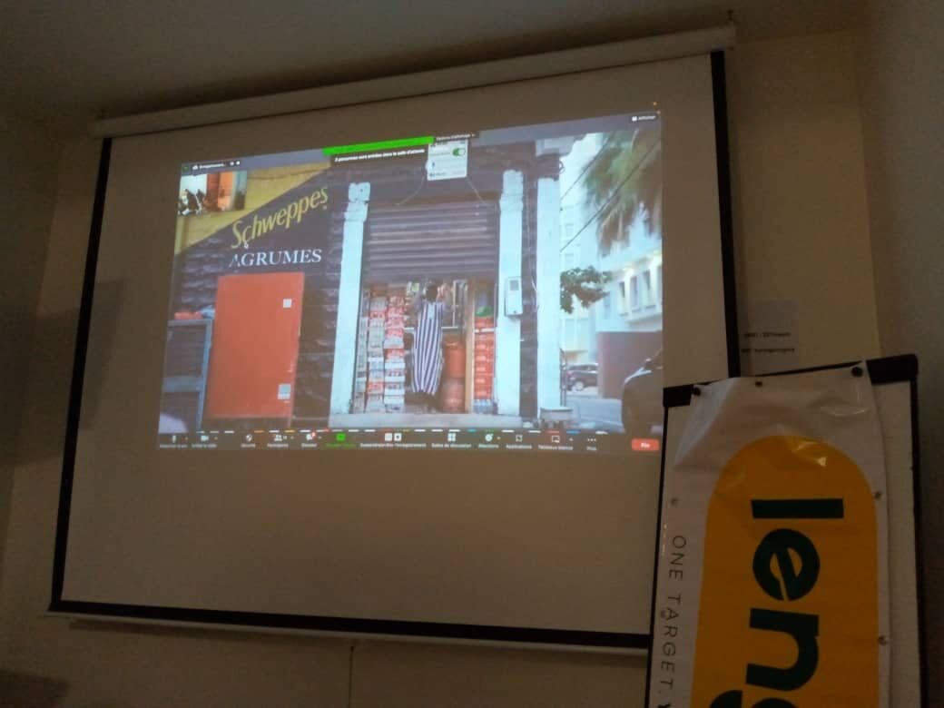 Présentation du partenaire Lengo, projetée à l'écran