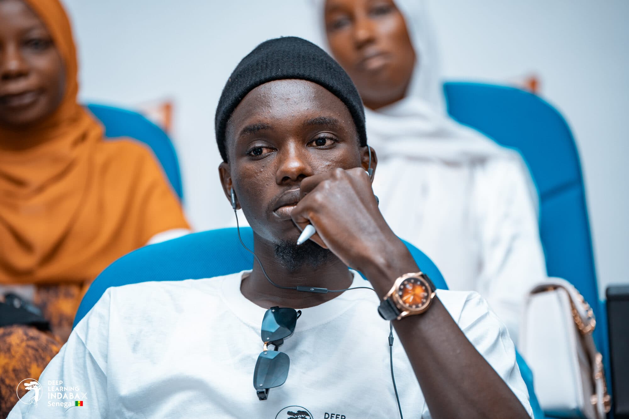 Des participantes assises dans le public